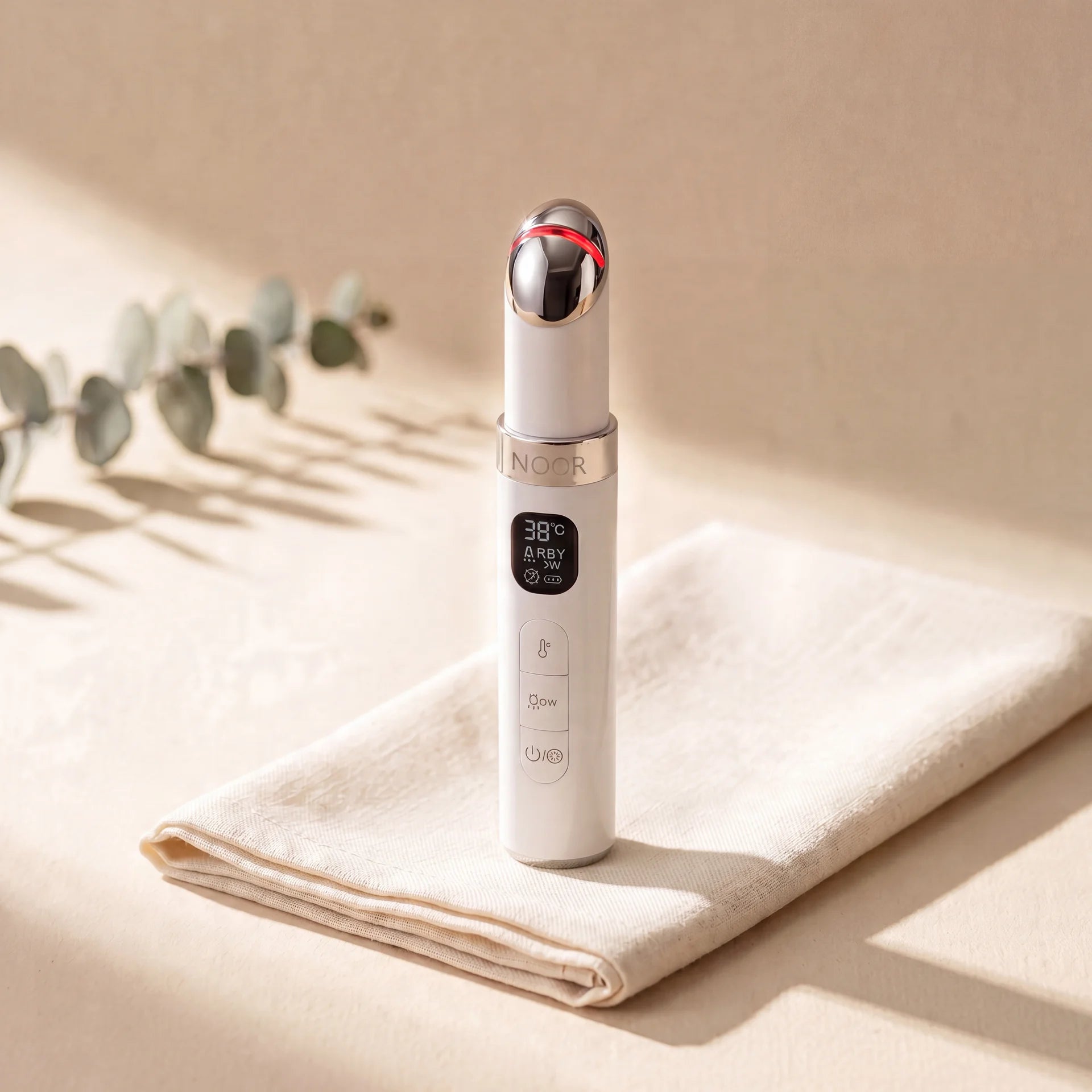 Heated Eye Wand